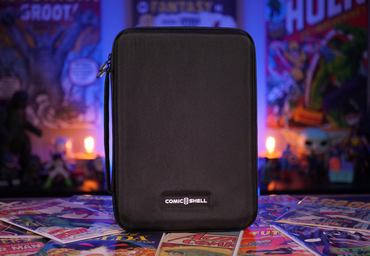 Black Comic Shell Graded Comic Travel Case with handle